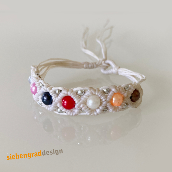 Perlen Armband - gewachstes Baumwollband + Perlen - weiss - SPW