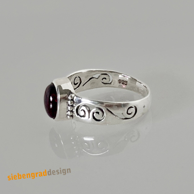 Ring - Silber 925 - Granat - Nepal Style -  HA - Größen: 52 , 57 , 59 DE