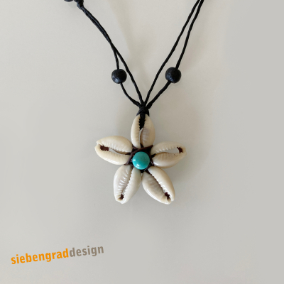 Muschel Kette - Blume - Kauri Muscheln - türkis